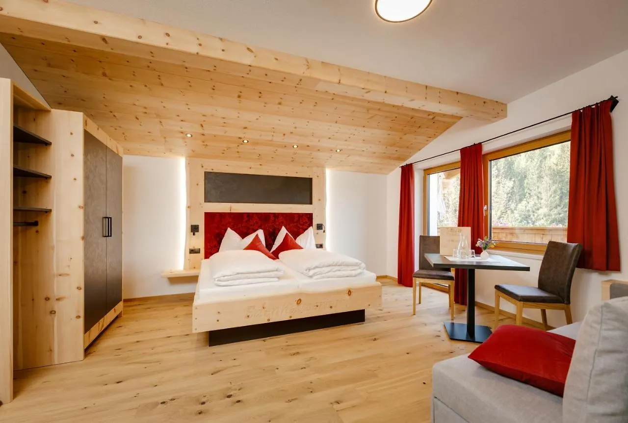 Edenhauserhof Neu Gotzens Bed & Breakfast